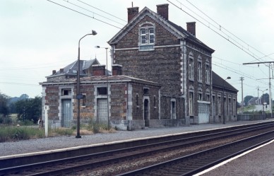 COURRIERE  81-6334.jpg